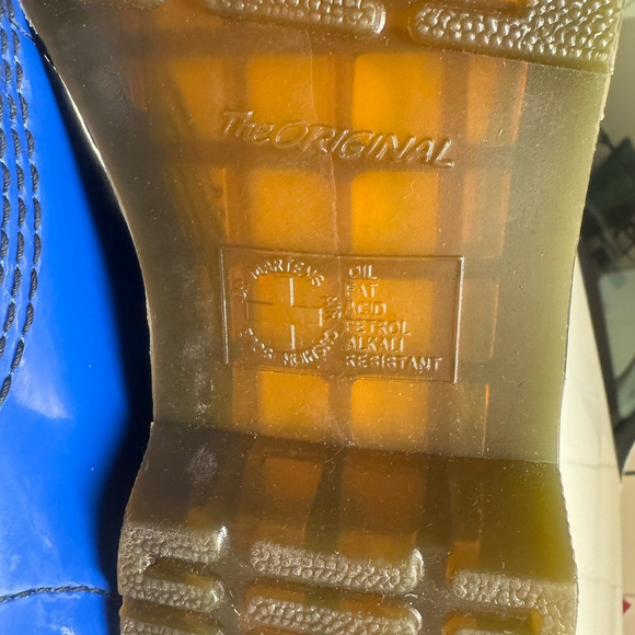 Dr. MARTENS 1460W Blue Patent Leather Combat Boot Size:9 Lace-Up - Picture 13 of 13